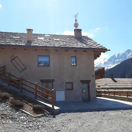 La Maison. La Roccia Dello Stambecco *