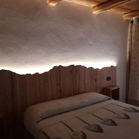 La Maison. La Roccia Dello Stambecco *