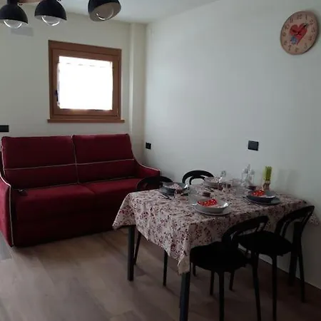 아파트 La Maison. La Roccia Dello Stambecco 바르도네키아
